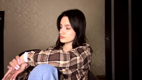 Niki online show from March 2026 03:05:02 PM