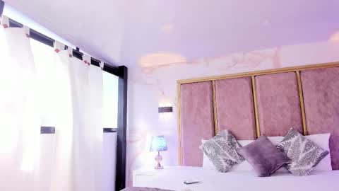 Ali Diaz online show from December 2025 07:21:02 PM