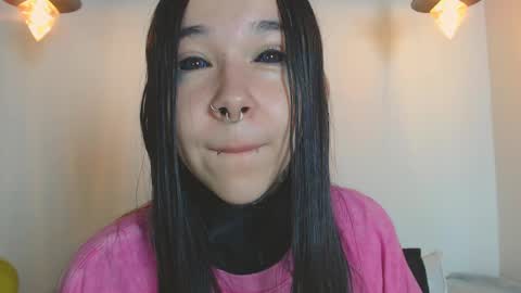 Snapshot of alien_eyes09 chatting on April 2026 02:49:01 AM online show from April 2026 02:49:01 AM