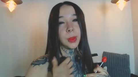 Snapshot of alien_eyes09 chatting on April 2026 01:53:01 AM online show from April 2026 01:53:01 AM