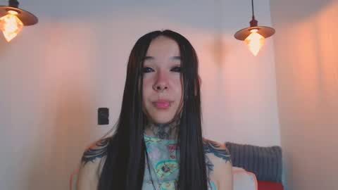 Snapshot of alien_eyes09 chatting on April 2026 01:38:01 AM online show from April 2026 01:38:01 AM