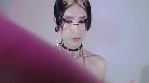 Snapshot of alienexxx chatting on December 2024 08:55:02 AM     online show from December 2024 08:55:02 AM