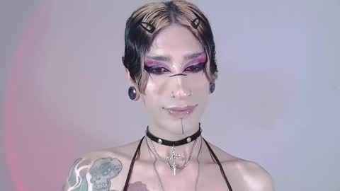 Snapshot of alienexxx chatting on December 2024 02:29:02 AM     online show from December 2024 02:29:02 AM