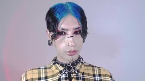 Snapshot of alienexxx chatting on January 2025 05:51:01 AM     online show from January 2025 05:51:01 AM