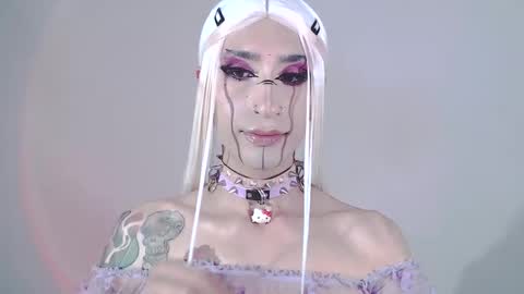 Snapshot of alienexxx chatting on January 2025 02:37:01 AM     online show from January 2025 02:37:01 AM