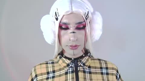 Snapshot of alienexxx chatting on February 2025 04:37:01 AM     online show from February 2025 04:37:01 AM