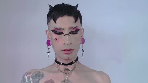 Snapshot of alienexxx chatting on October 2025 02:18:01 AM     online show from October 2025 02:18:01 AM