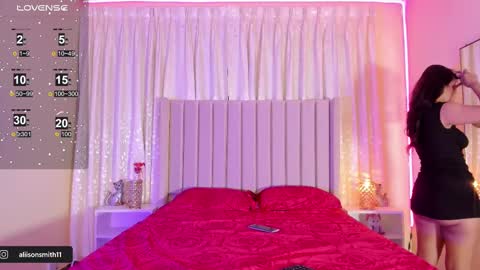 Snapshot of aliison_smith chatting on February 2025 02:53:02 AM Alisson online show from February 2025 02:53:02 AM