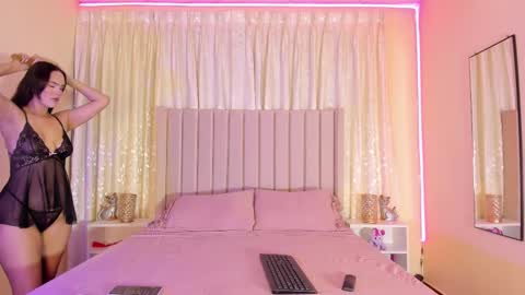 Snapshot of aliison_smith chatting on March 2025 02:41:02 AM Alisson online show from March 2025 02:41:02 AM