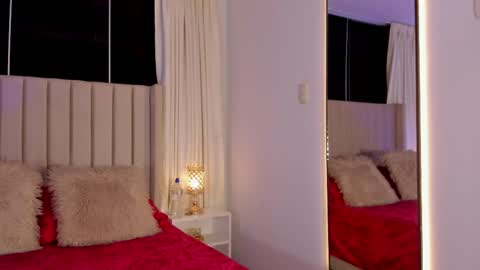 Snapshot of aliison_smith chatting on March 2026 03:52:01 AM Alisson online show from March 2026 03:52:01 AM