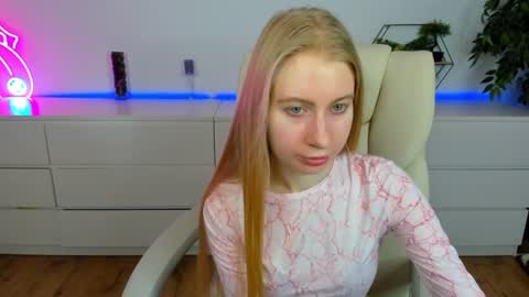 Alina online show from March 2026 06:39:02 AM