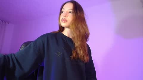 Snapshot of alina_lee01 chatting on April 2026 12:34:01 AM NYX online show from April 2026 12:34:01 AM