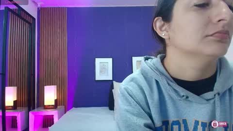 Alina online show from October 2025 12:00:02 PM