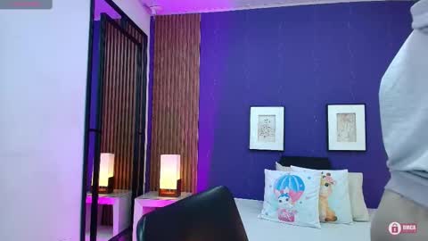 Alina online show from October 2025 12:34:02 PM