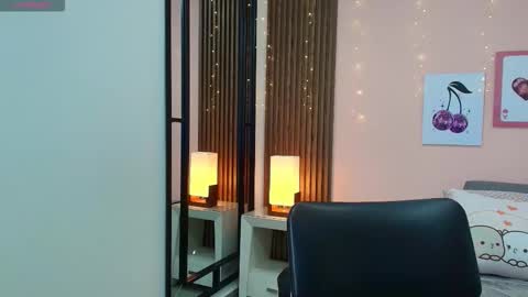 Alina online show from February 2026 11:28:02 AM