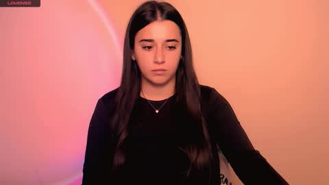 Snapshot of alinaasti_ chatting on November 2025 08:26:01 AM Alina online show from November 2025 08:26:01 AM