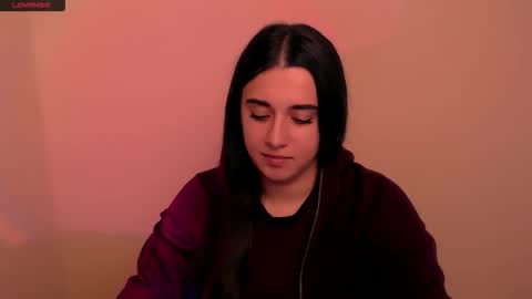 Snapshot of alinaasti_ chatting on December 2025 09:18:01 AM Alina online show from December 2025 09:18:01 AM