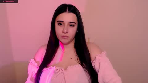 Snapshot of alinaasti_ chatting on January 2026 08:27:01 AM Alina online show from January 2026 08:27:01 AM