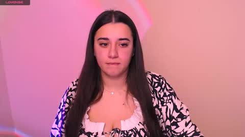 Snapshot of alinaasti_ chatting on January 2026 08:29:01 AM Alina online show from January 2026 08:29:01 AM