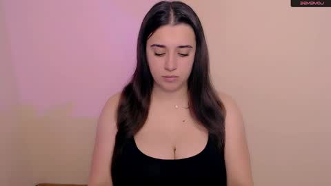 Snapshot of alinaasti_ chatting on April 2026 07:20:02 AM Alina online show from April 2026 07:20:02 AM