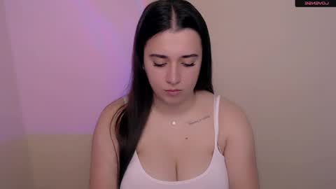 Snapshot of alinaasti_ chatting on April 2026 07:02:01 AM Alina online show from April 2026 07:02:01 AM