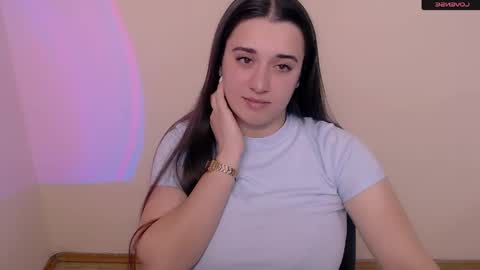 Snapshot of alinaasti_ chatting on April 2026 07:14:01 AM Alina online show from April 2026 07:14:01 AM