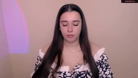 Snapshot of alinaasti_ chatting on April 2026 07:33:01 AM Alina online show from April 2026 07:33:01 AM