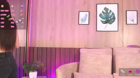 Snapshot of alinabennet chatting on June 2026 11:35:01 AM Alina Bennet online show from June 2026 11:35:01 AM