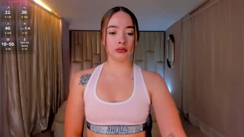 alinakravitz_ online show from September 2025 11:47:01 AM