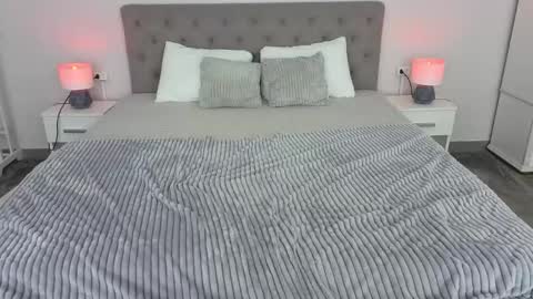 Alina online show from April 2026 09:39:33 PM