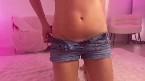alinaluxx online show from July 2026 07:41:01 PM