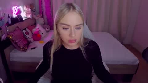 alinaocean online show from October 2025 07:47:02 PM