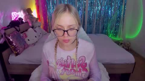 Snapshot of alinaocean chatting on November 2025 07:37:01 PM alinaocean online show from November 2025 07:37:01 PM