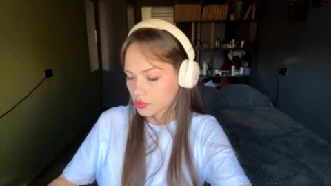 Alice online show from October 2025 05:08:02 AM