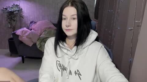 Aline Greeeen online show from November 2025 08:36:02 AM