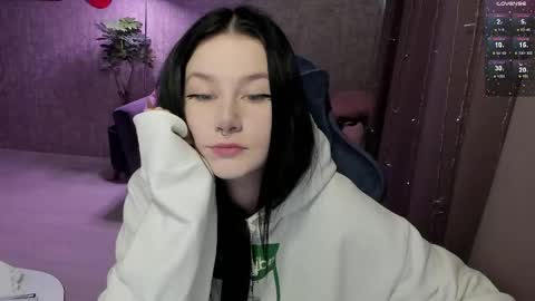 Snapshot of alinegreeeen chatting on January 2026 04:39:02 AM Aline Greeeen online show from January 2026 04:39:02 AM