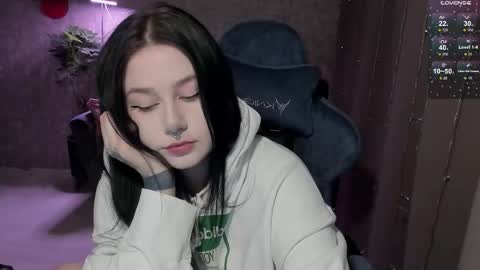 Snapshot of alinegreeeen chatting on March 2026 03:14:01 PM Aline Greeeen online show from March 2026 03:14:01 PM