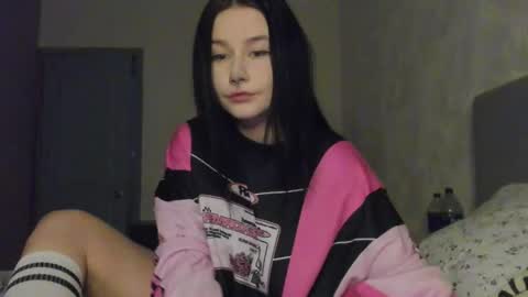 Snapshot of alinegreeeen chatting on March 2026 12:16:01 PM Aline Greeeen online show from March 2026 12:16:01 PM