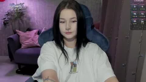 Snapshot of alinegreeeen chatting on April 2026 08:28:02 AM Aline Greeeen online show from April 2026 08:28:02 AM