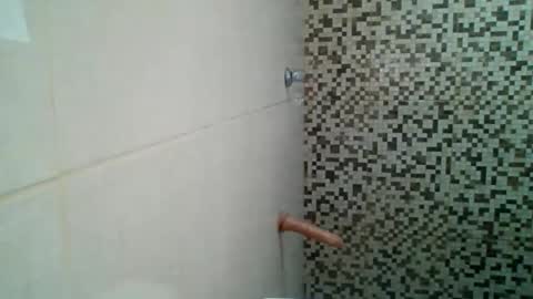 Aline online show from October 2025 07:11:02 PM