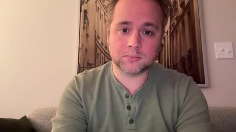 Snapshot of alinick0125 chatting on November 2025 08:33:02 PM Nick online show from November 2025 08:33:02 PM