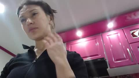 alipetite online show from October 2025 12:08:02 AM