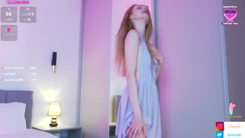 Snapshot of alis_molli chatting on January 2025 09:43:01 PM Alisa but you can call me Molli online show from January 2025 09:43:01 PM