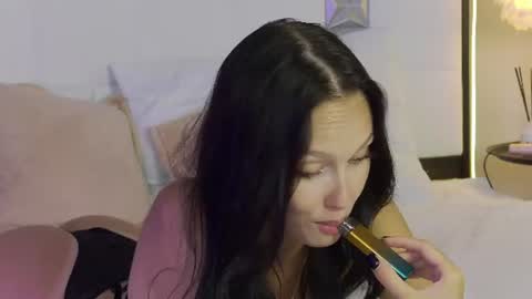 Snapshot of alisa_tiny chatting on July 2026 04:16:01 AM Stefa online show from July 2026 04:16:01 AM