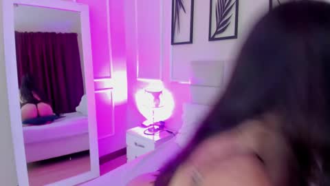     online show from February 2025 03:08:02 AM