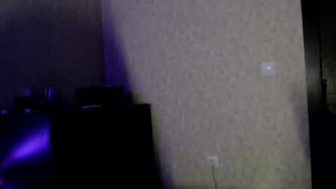 alisaadoll online show from February 2025 01:46:02 PM