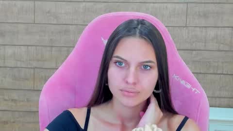 AlisaVersailles online show from September 2025 04:21:01 PM