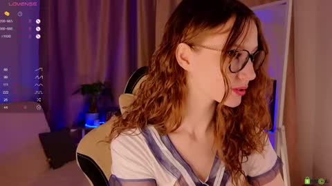 Snapshot of alisevine chatting on February 2025 05:12:01 PM Alisa online show from February 2025 05:12:01 PM