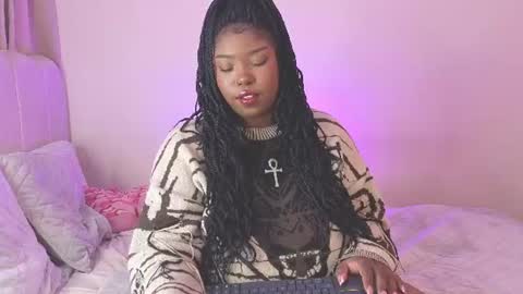 Snapshot of alishhaa_golden chatting on June 2026 02:05:01 PM alishhaa_golden online show from June 2026 02:05:01 PM