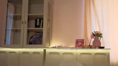 Snapshot of alisia_mars chatting on March 2026 07:15:01 AM Alisia online show from March 2026 07:15:01 AM